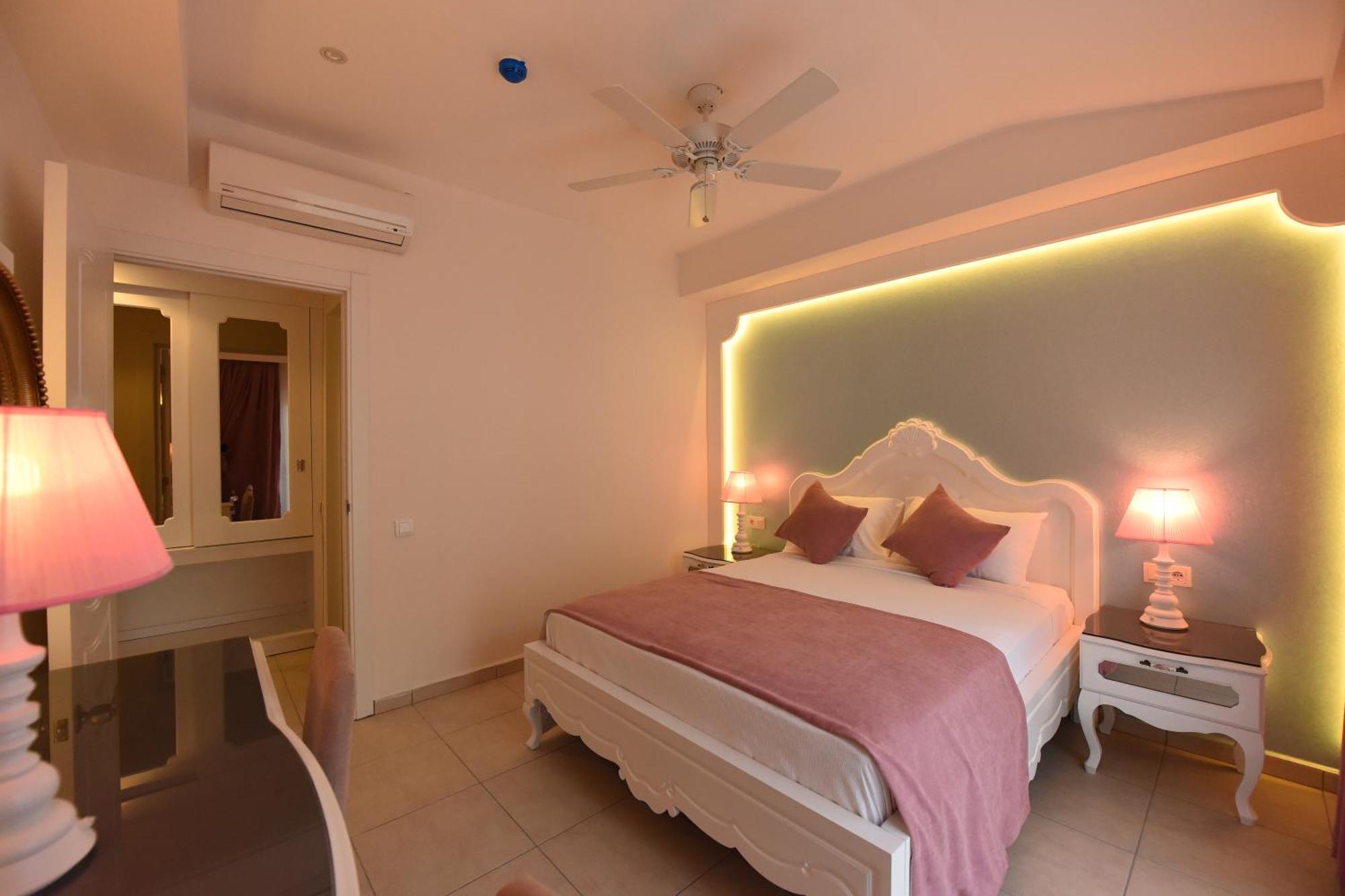 Montebello Deluxe Hotel Oludeniz Phòng bức ảnh