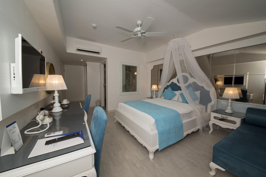 Montebello Deluxe Hotel Oludeniz Ngoại thất bức ảnh