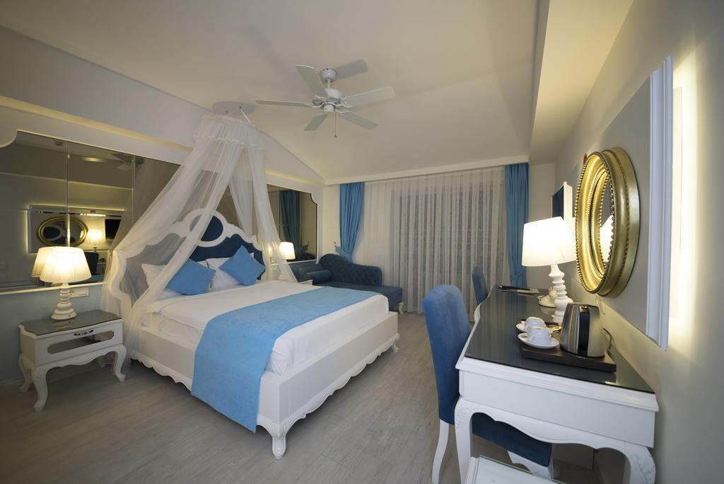 Montebello Deluxe Hotel Oludeniz Ngoại thất bức ảnh