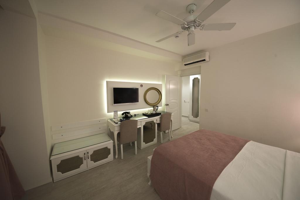Montebello Deluxe Hotel Oludeniz Ngoại thất bức ảnh
